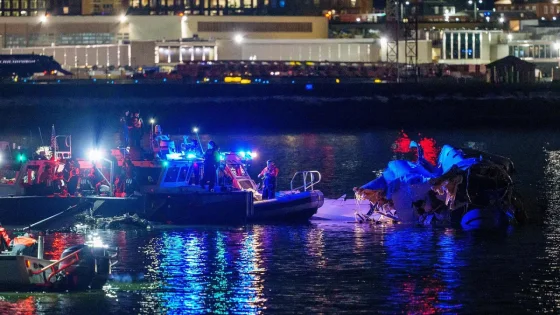 Estados Unidos: un avión comercial chocó contra un helicóptero