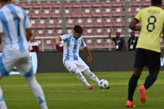 Argentina enfrenta a Uruguay por el Sudamericano Sub 20