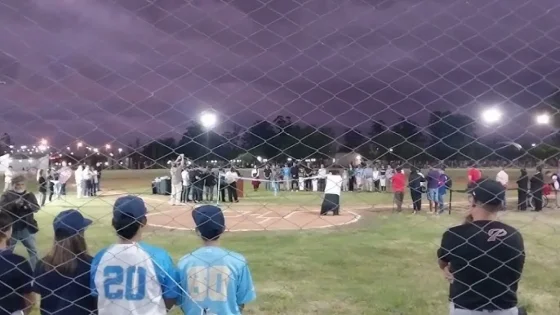 Inauguraron la nueva cancha de béisbol en el Parque del Bicentenario