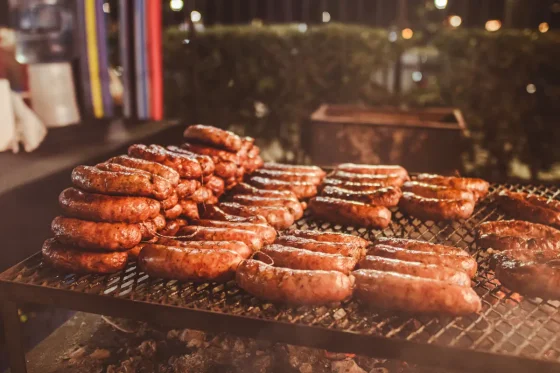 Decomisaron cinco carros de comidas que incumplían la normativa