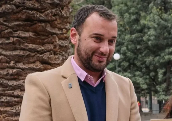 Madile asegura que el municipio debe recuperar el control del transporte impropio