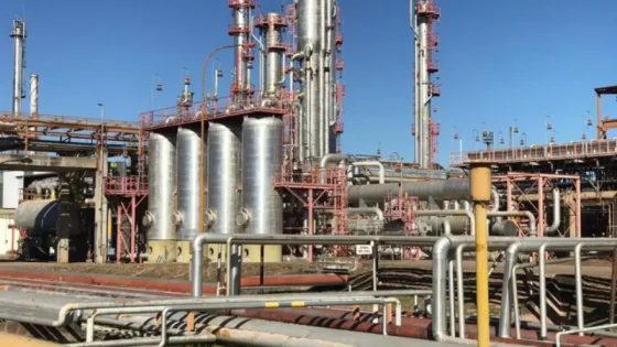 Cierran la refinería de Campo Durán y crece el temor por despidos masivos