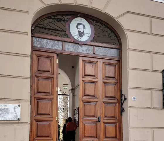 Susto en la escuela Güemes por una pérdida de gas