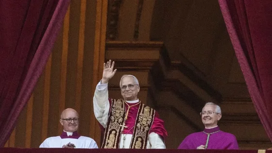 Quién es Robert Francis Prevost, el nuevo Papa León XIV