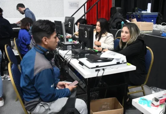 Más de 200 personas se inscribieron para terminar el secundario