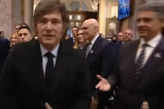 Milei no saludó a Jorge Macri y Victoria Villarruel: "Roma no paga traidores"