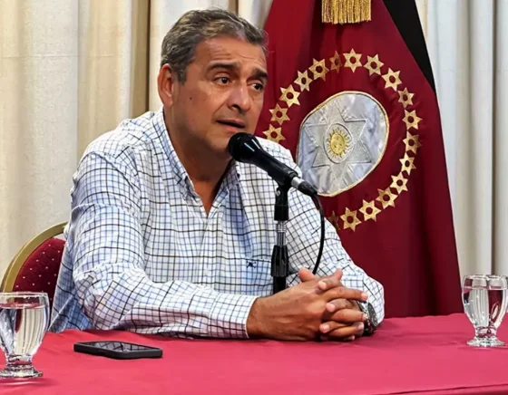 Mangione denuncia fraudes en salud pública y vaciamiento de organismos nacionales