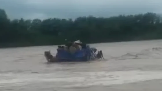 Demoras y malestar en el Bermejo: tensión en Aguas Blancas por el cruce de chalanas