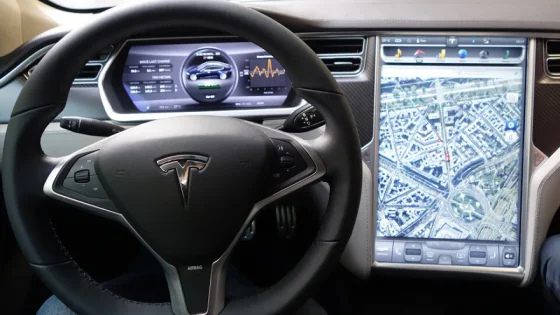 Bajaron las ventas de vehículos eléctricos Tesla en un 13,5 %