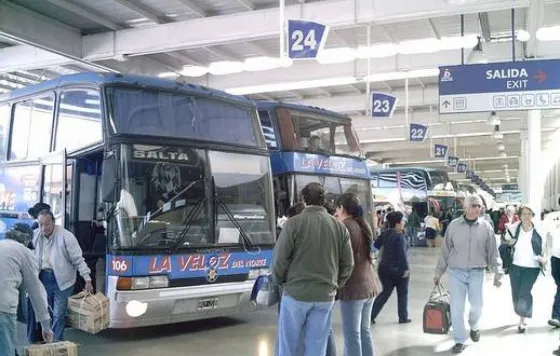 PARO de colectivos de larga distancia el fin de semana