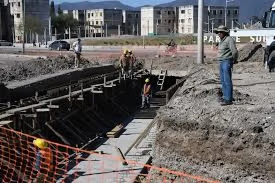 Plan Vial: avanza la obra del nuevo desagüe pluvial en zona sur