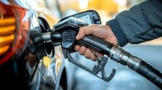 Los combustibles subieron más del 40% en 2025 y superaron a la inflación