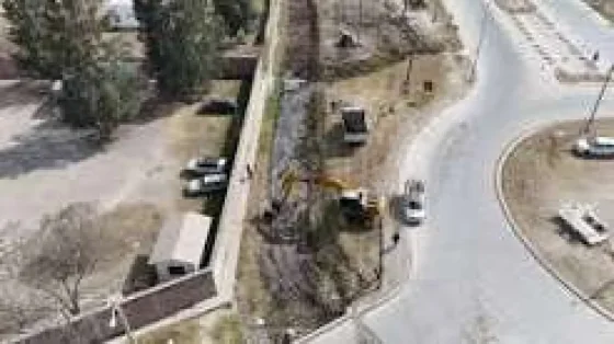 Acondicionan el canal Urkupiña para prevenir anegamientos en zona sudeste