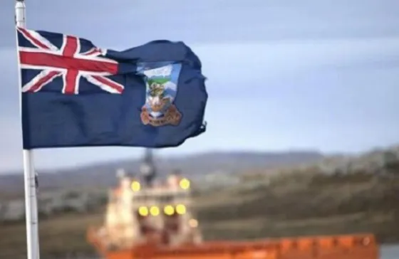 Malvinas : Gran Bretaña asegura que existe un "plan secreto" en Argentina