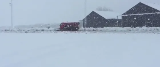 Cerraron dos aeropuertos en el sur del país por una intensa nevada