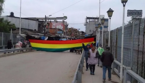 Corte del Puente Internacional Bolivia-Salvador Mazza