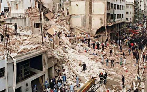Imagen del atentado a la AMIA en 1994