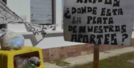 Siguen los reclamos de los empleados de la fundación de Ramos