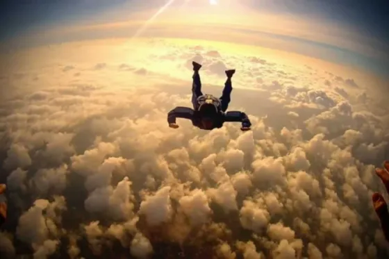 El desgarrador mensaje que le envió a su esposa minutos antes de lanzarse a su muerte