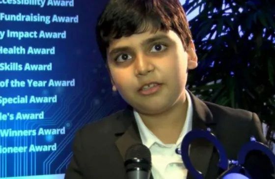 Con sólo 11 años, es más genio que Einstein. Video