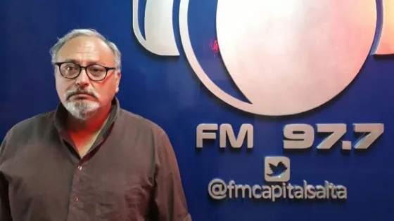 "Me canse de gritar desde la tribuna y me metí a la cancha"