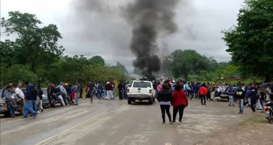 Bagayeros levantaron el bloqueo en el Puente Internacional