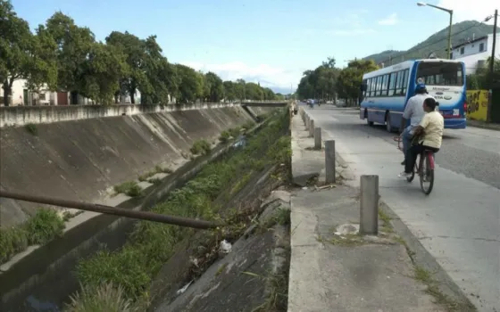 Canal de Avenida Yrigoyen