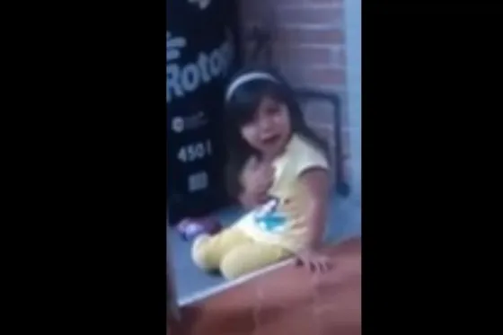 Furor por nena "berrinchera" digna de un Oscar. Video