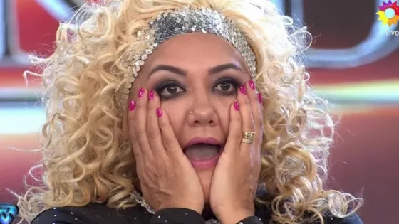 Acusaron a la Bomba Tucumana de robar maquillaje en un super