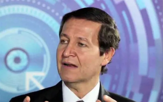 Biella asegura que la cartelería la paga sólo con fondos independientes