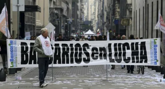 Bancarios definen fecha para el paro nacional