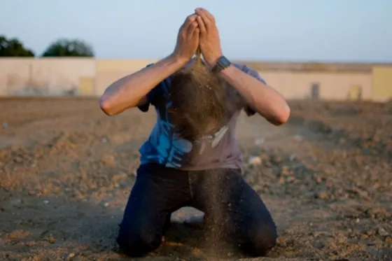 Italiano recibirá 15.000 euros después de que su esposa le engañara con un sacerdote