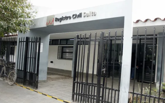 Fachada del Registro Civil