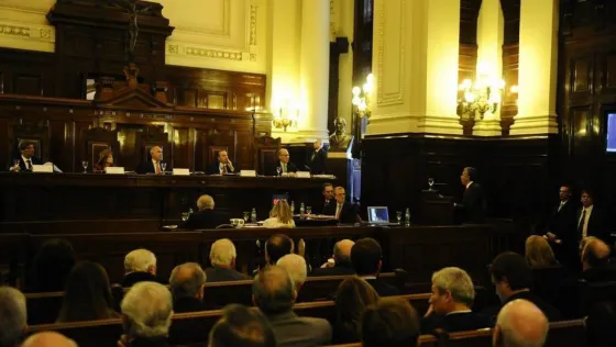 La Corte habilitó provisoriamente a que Menem sea candidato en las PASO