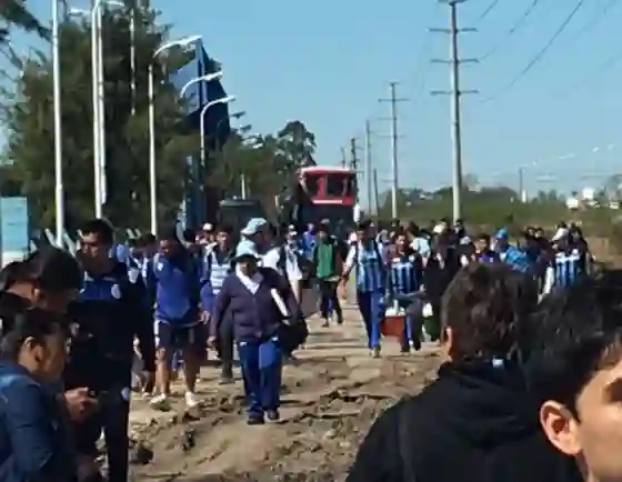 Llegaron los hinchas del “albo” a Formosa