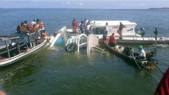 En Brasil un barco turístico se hundió en un río amazónico