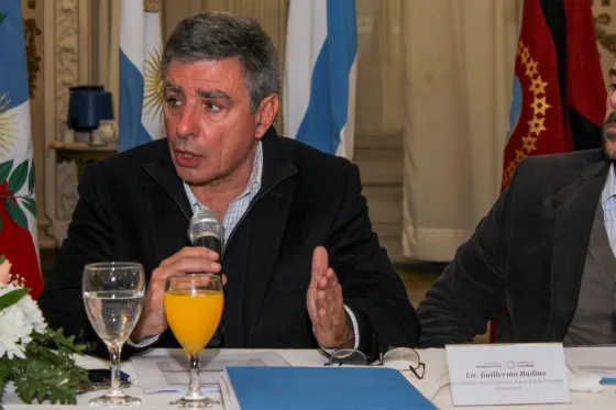 Finalmente echaron a quien dio de baja a las pensiones por discapacidad