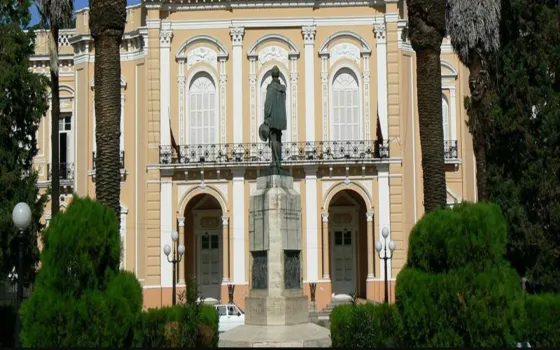 Fachada de la Legislatura Provincial