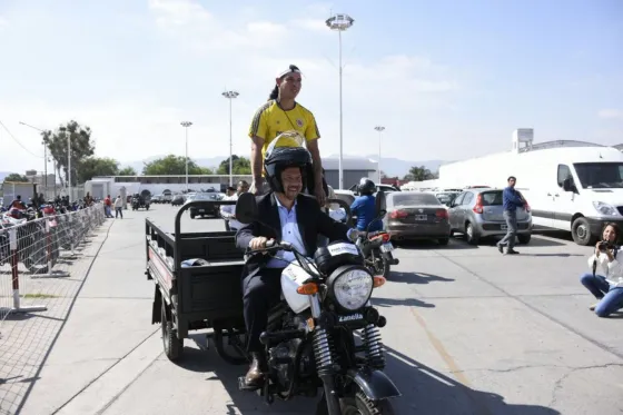 Se entregaron las primeras motocargas