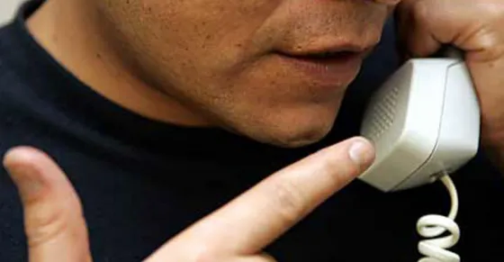 Lo condenaron a tratamiento psicológico por amenazar a su ex