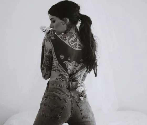 Cande Tinelli desnuda en Nueva York