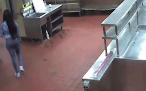 La encontraron muerta en un freezer y las cámaras de seguridad mostraron sus últimos momentos. Video