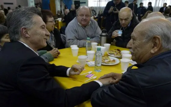 Macri se reúne con jubilados