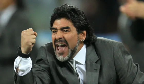 Mirá lo que regala Maradona por las redes