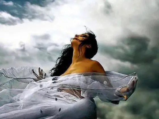 ¿Porque los huracanes destructivos tienen nombres femeninos y los pasivos masculinos?