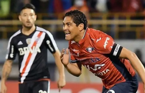 River a un paso de mirarlo por FOX