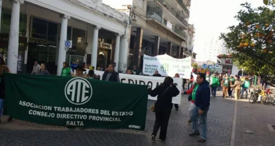 Paro y movilización de ATE en rechazo al aumento salarial del Ejecutivo municipal