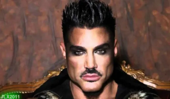 Apareció otro mensaje de ¿Ricardo Fort?. Foto