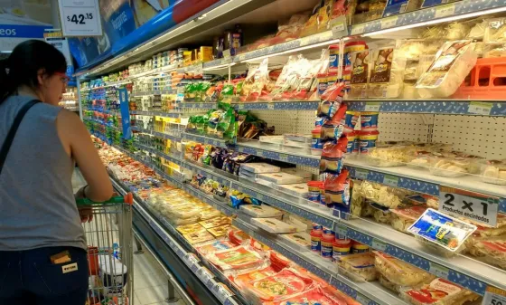 Las ventas de súper y shopping siguen sin dar señales de reactivación