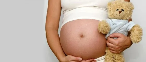 Llevaron a una niña al hospital por dolores de estómago pero estaba embarazada